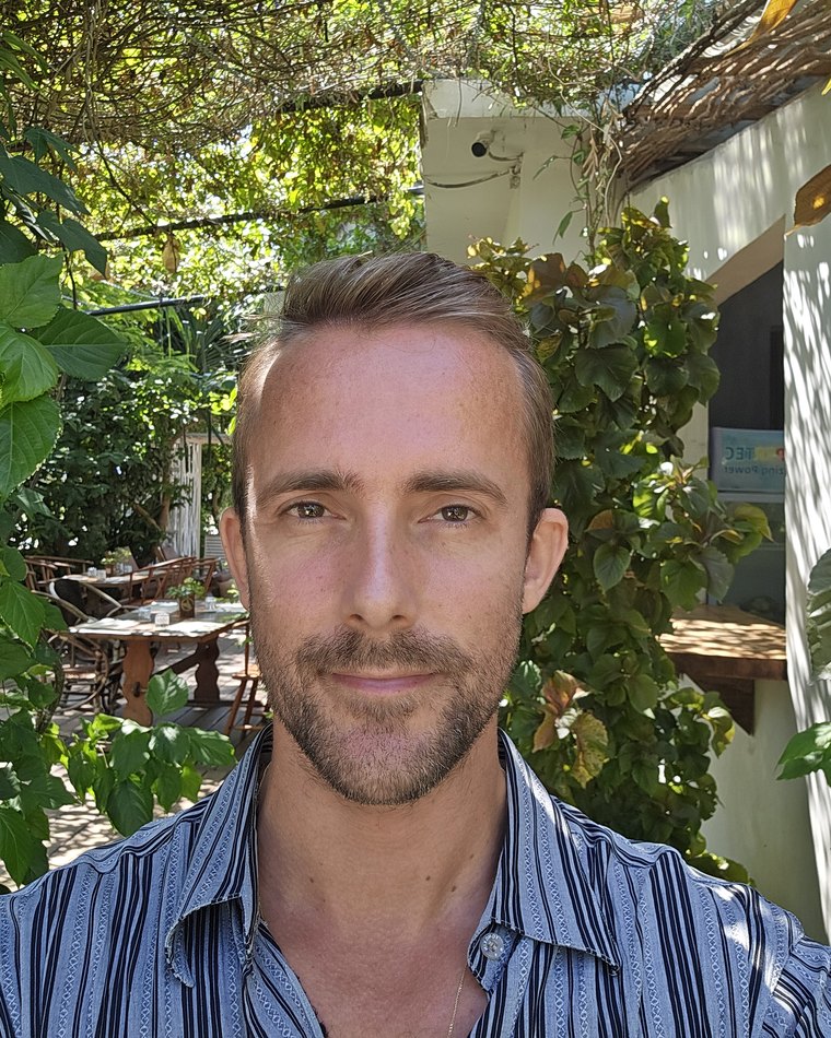 Gijs, founder of Renew Your Mind LLC